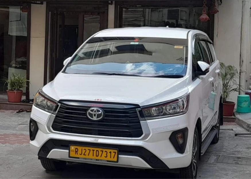 Luxury Innova Taxi Udaipur